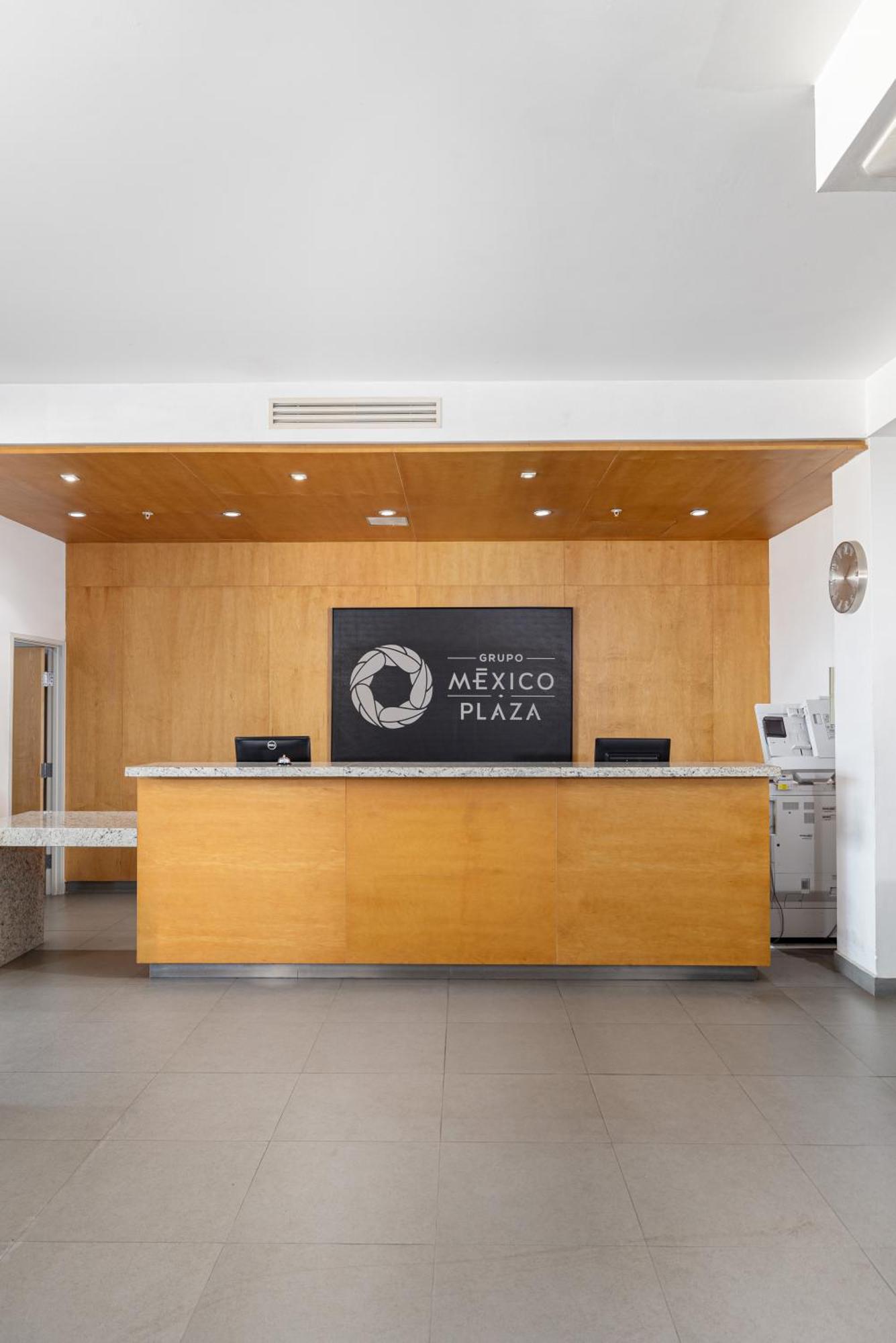 Hotel Mexico Plaza Silao Aeropuerto Eksteriør billede