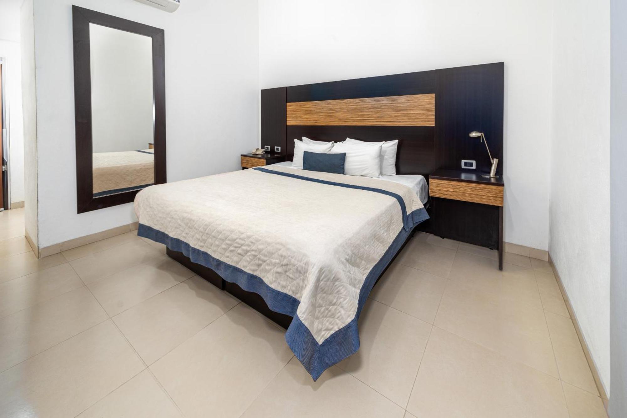 Hotel Mexico Plaza Silao Aeropuerto Eksteriør billede