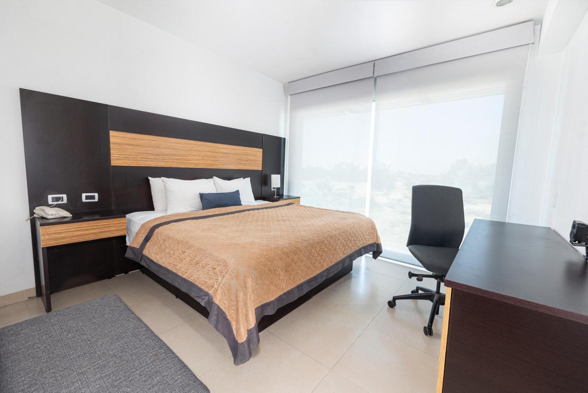 Hotel Mexico Plaza Silao Aeropuerto Eksteriør billede