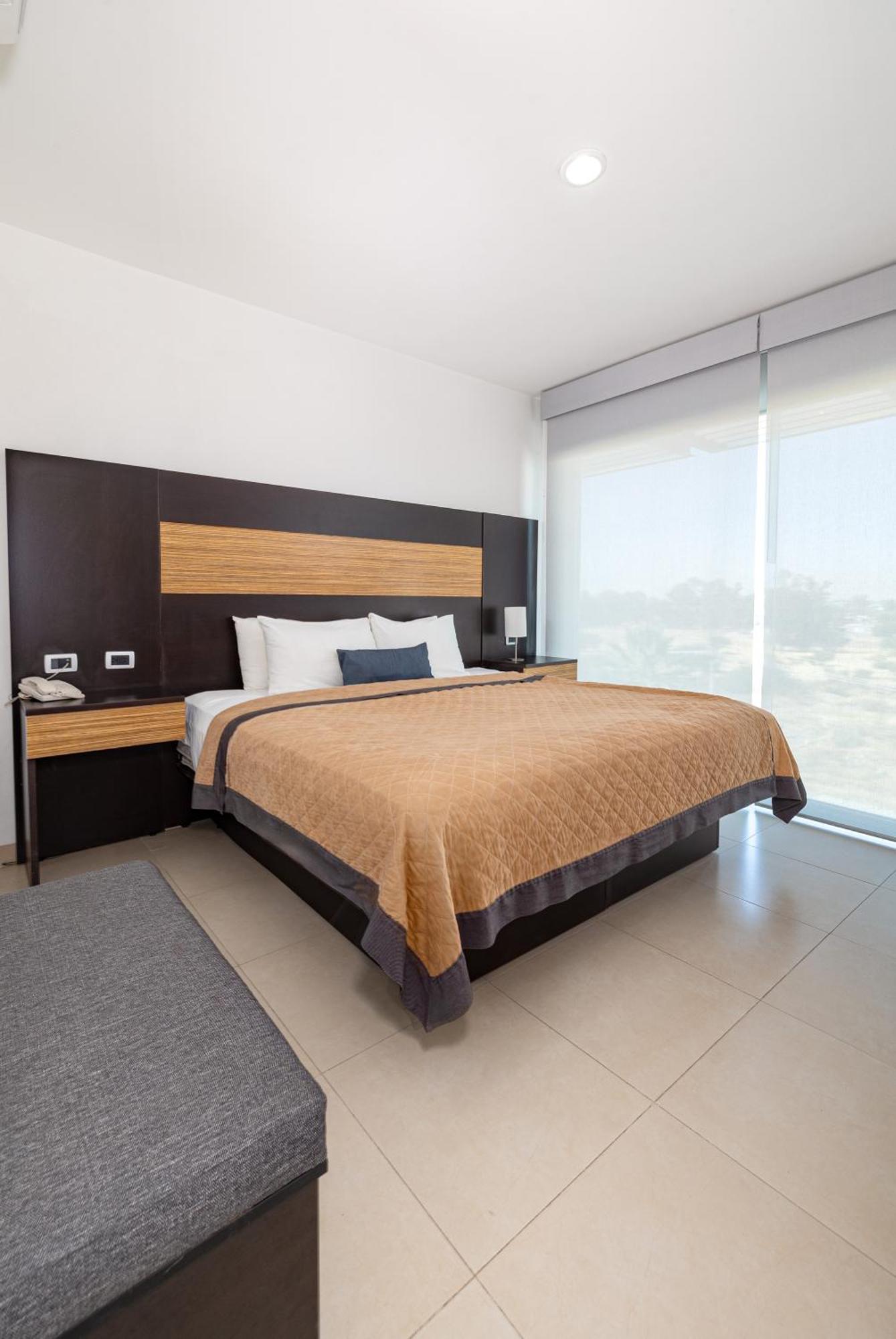 Hotel Mexico Plaza Silao Aeropuerto Eksteriør billede